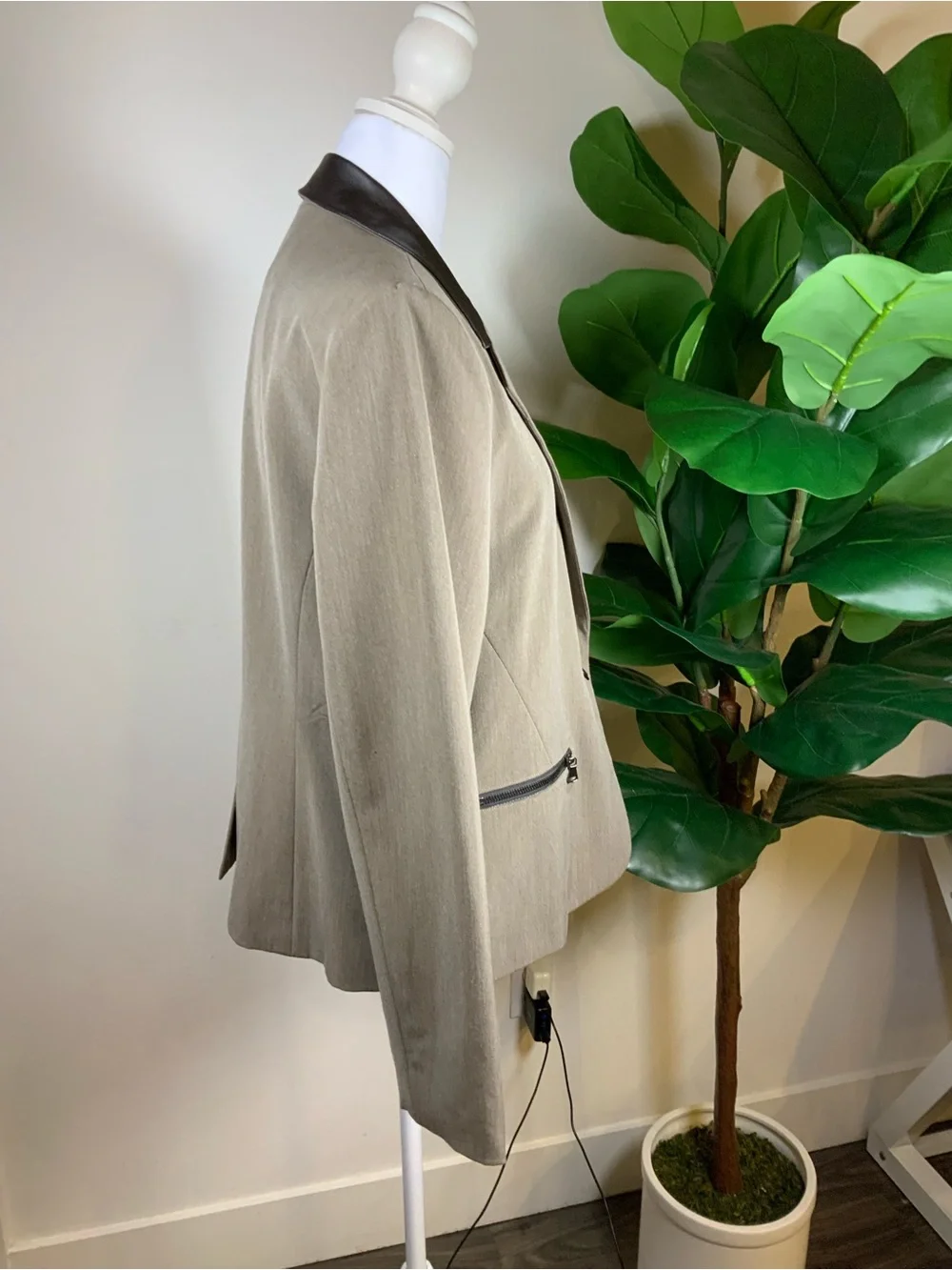 Signature by Larry Levine Taupe Blazer with Dark Contrast Collar